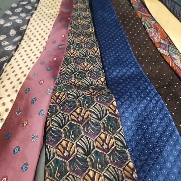 Lot of 13 Vintage silk ties - Picture 4 of 6